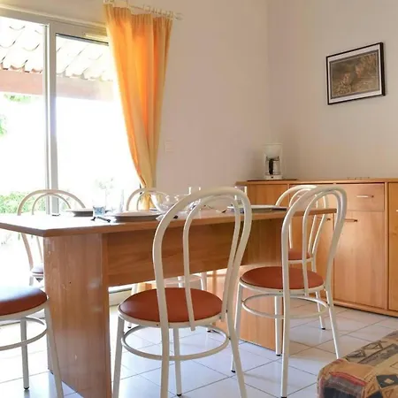 3 Pieces Mezz 6 Couchages Cap D'agde Ct770-061 Villa Agde