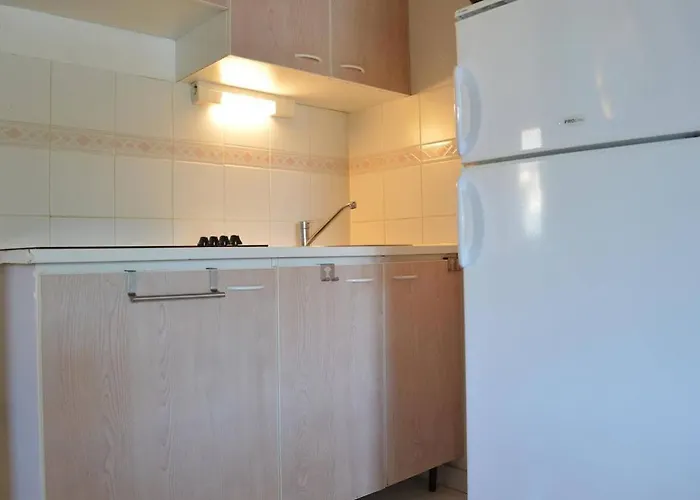 3 Pieces Mezz 6 Couchages Cap D'agde Ct770-061 Villa